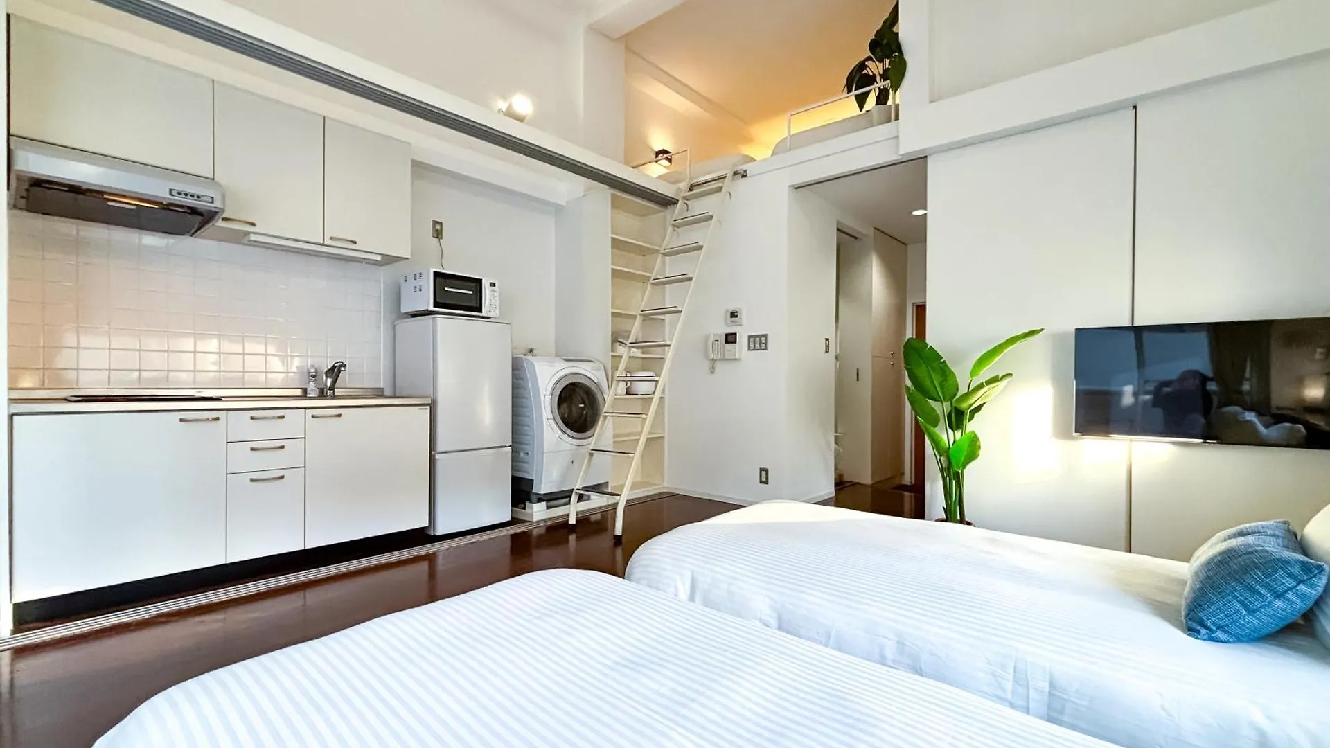 Elle Nippombashi Apartment Osaka Japan